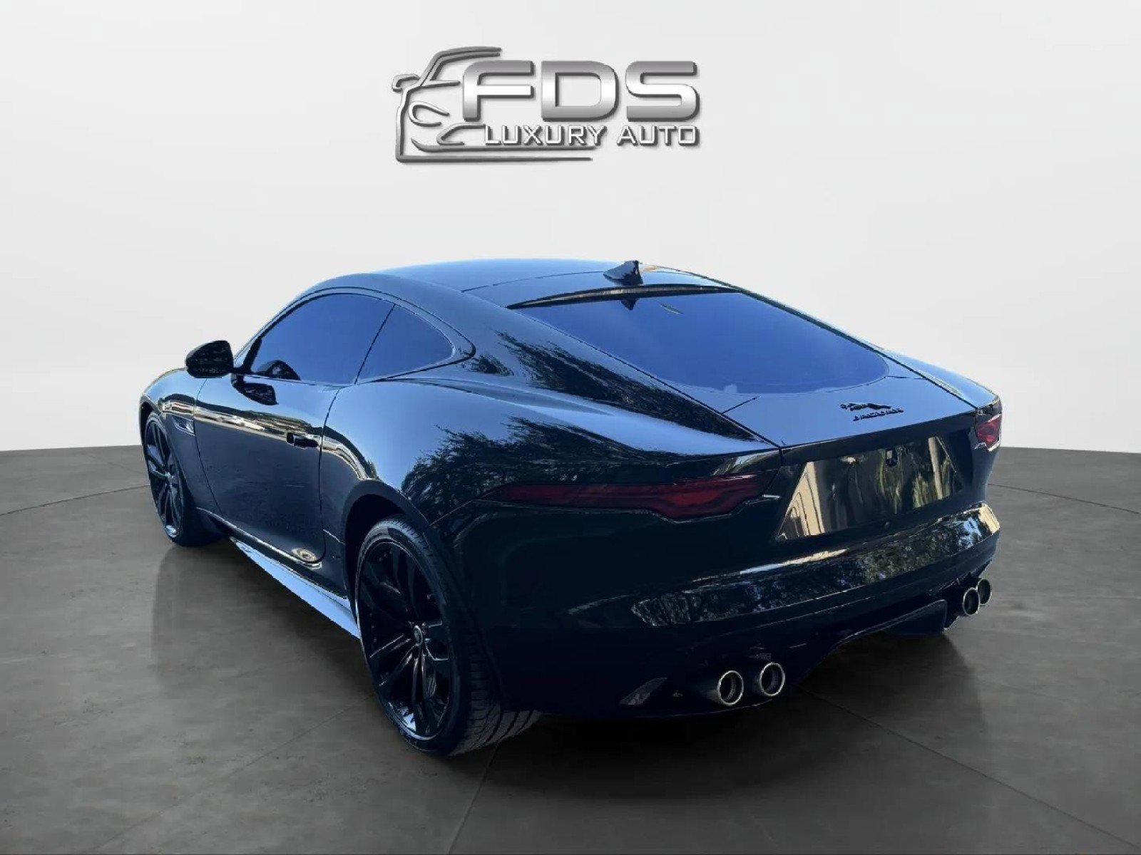 Used 2024 Jaguar F-TYPE R-Dynamic image 3