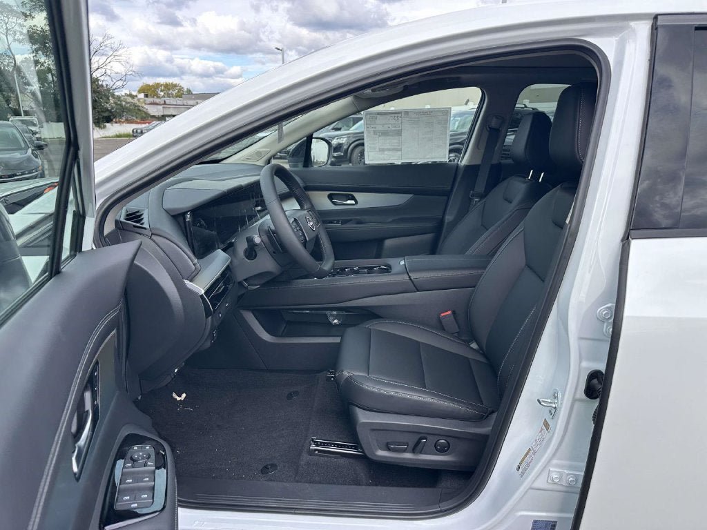 New 2027 Nissan Murano Platinum w/ Cargo Package AWD/4WD image 15