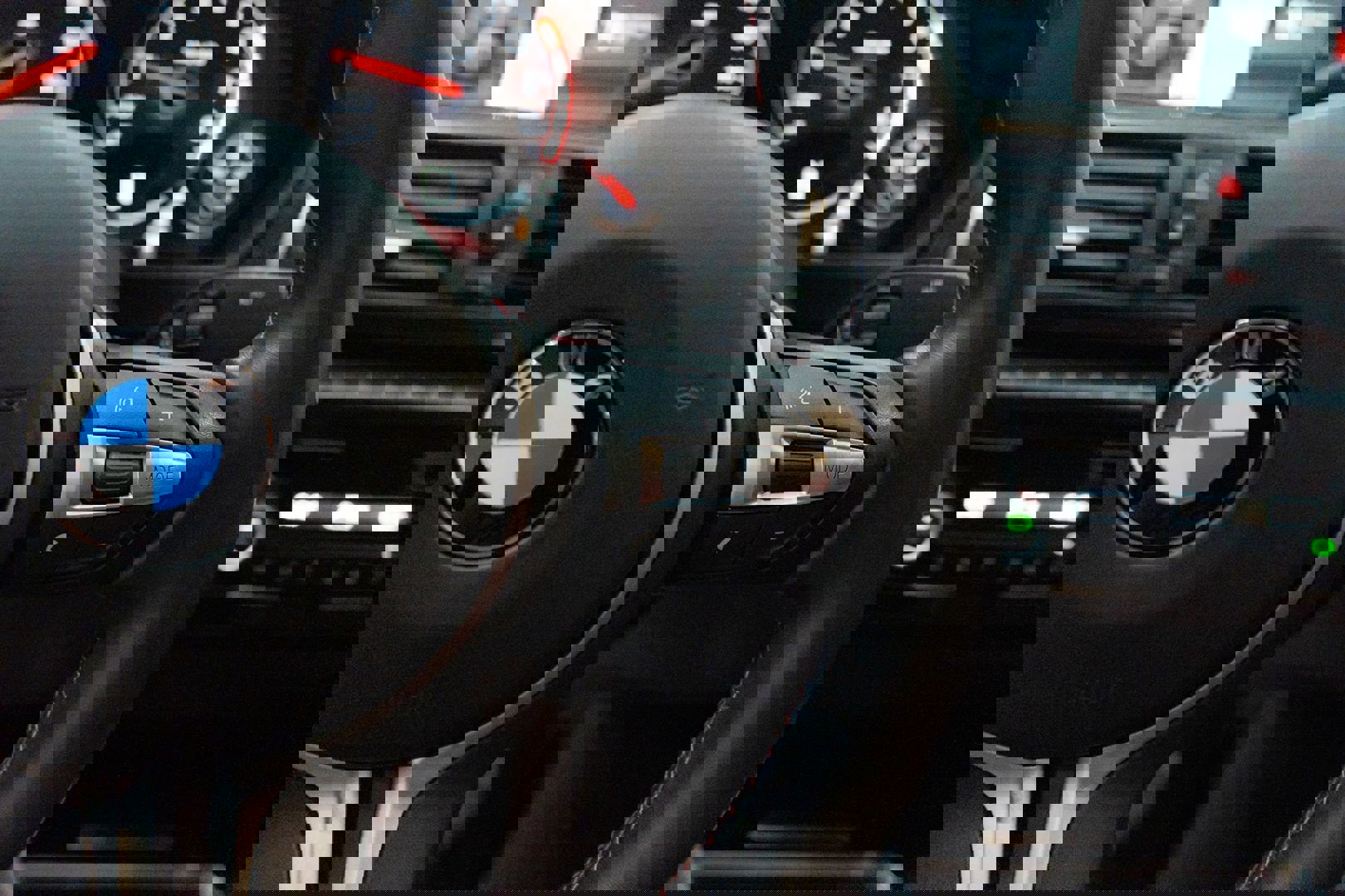 Used 2018 BMW M3 image 39