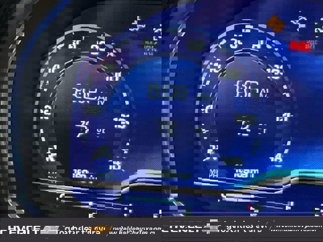 Used 2024 Chevrolet Suburban RST w/ Luxury Package image 17