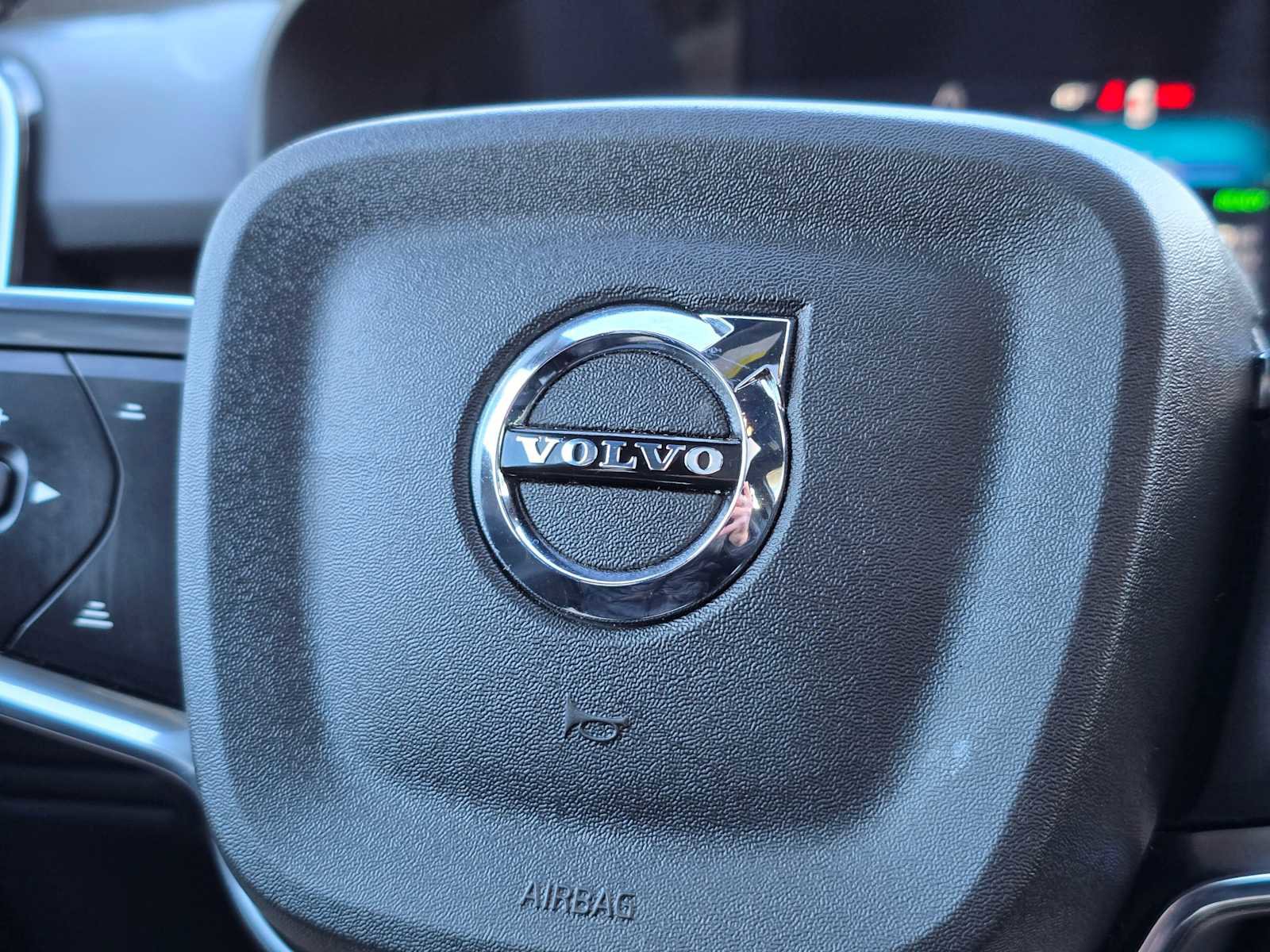 Certified 2023 Volvo C40 P8 Recharge Plus image 30