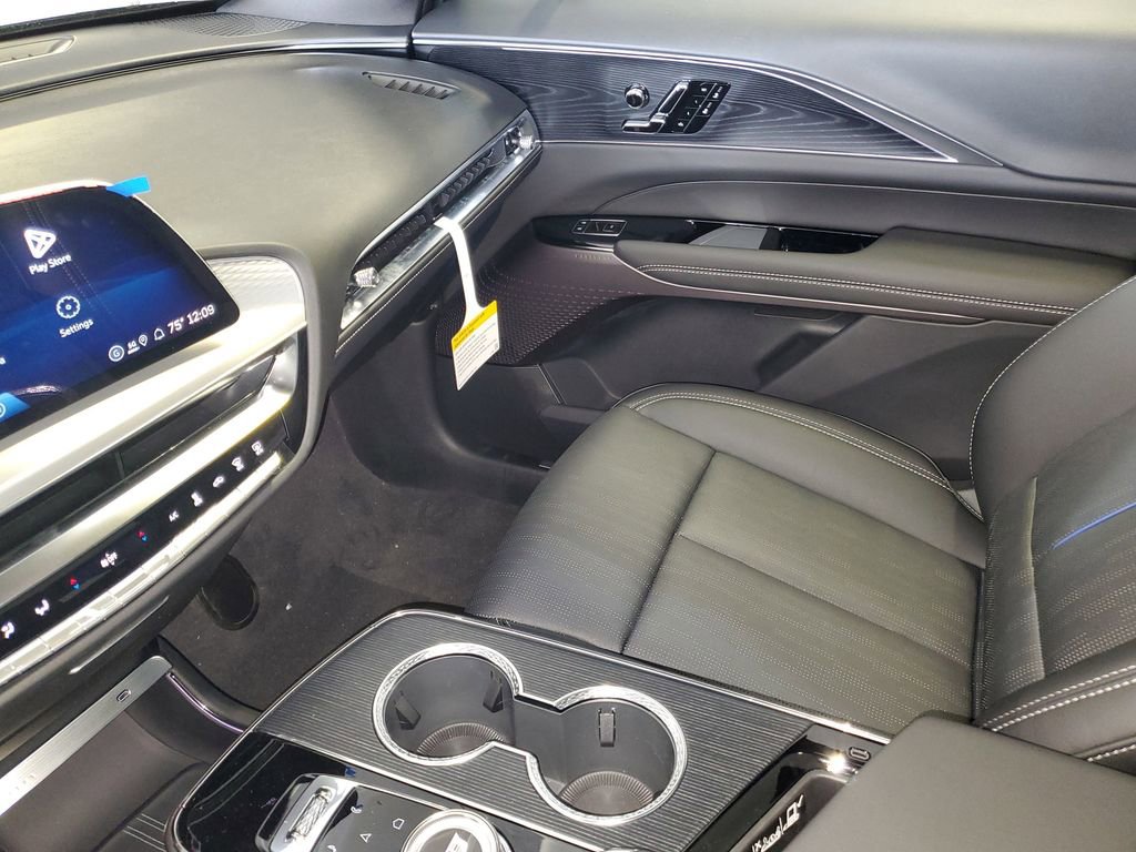 New 2026 Cadillac Lyriq Luxury RWD image 20