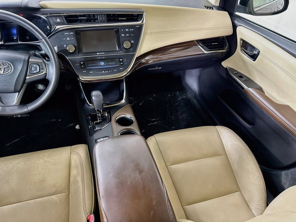 Used 2013 Toyota Avalon Limited FWD image 27