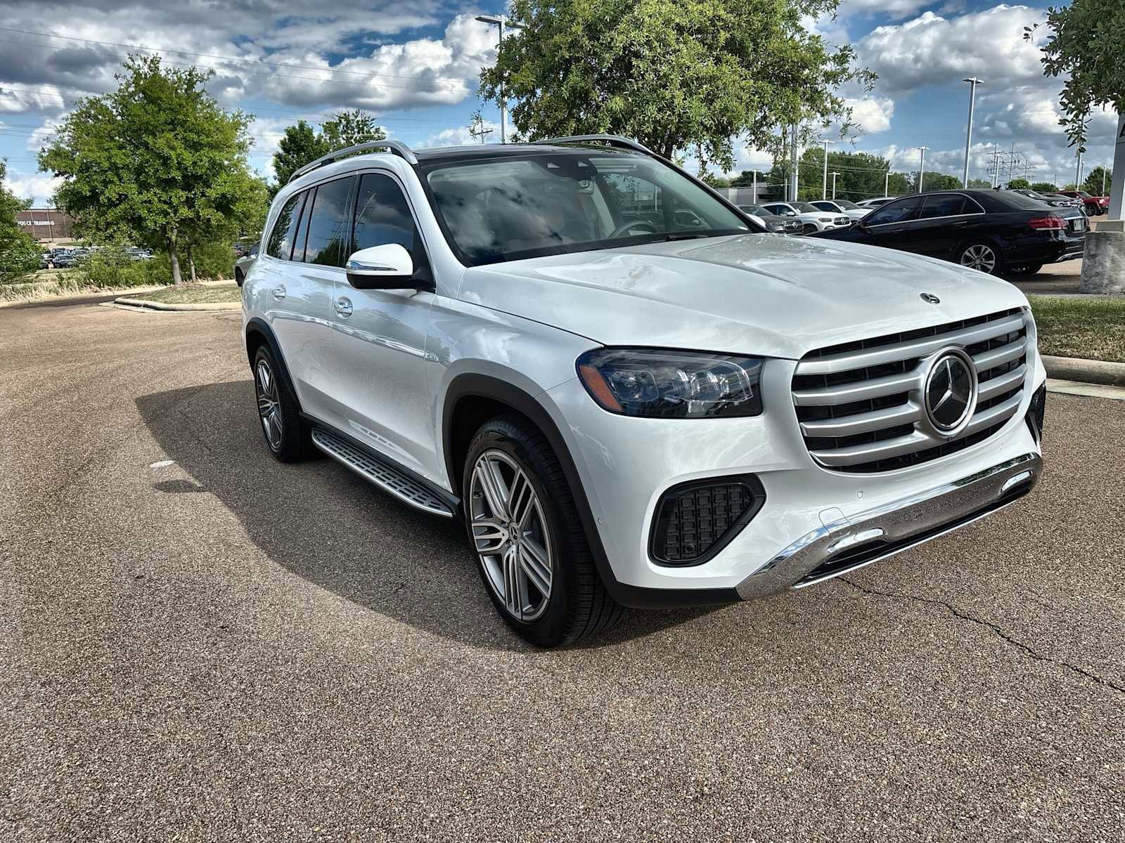 New 2026 Mercedes-Benz GLS 450 4MATIC image 11