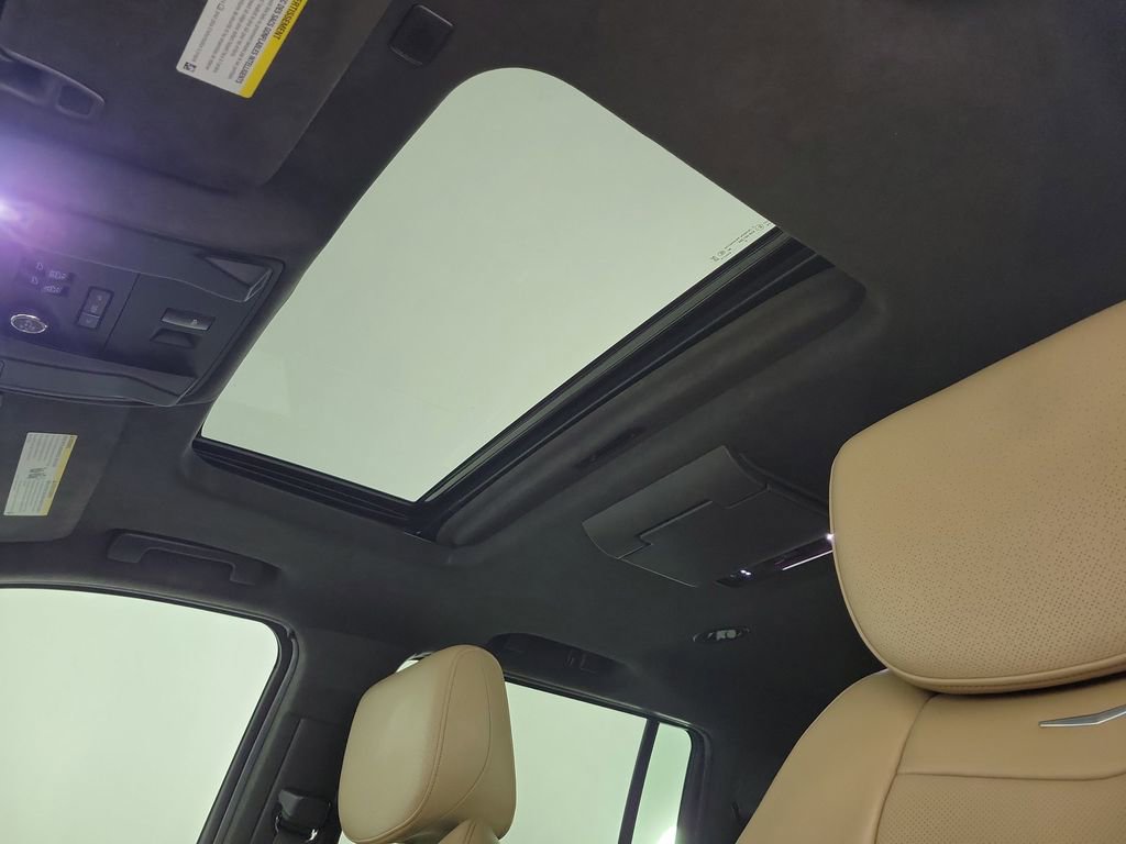 Used 2019 Cadillac Escalade ESV Platinum AWD/4WD image 17