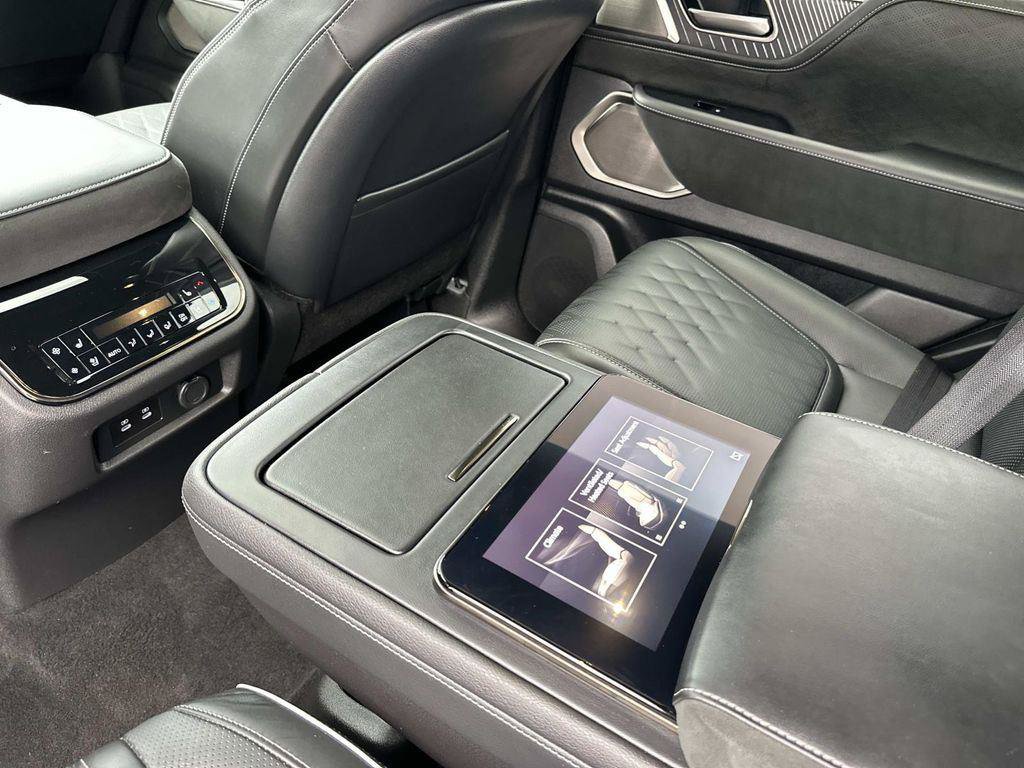 Used 2025 INFINITI QX80 Autograph w/ Autograph Exterior Package AWD/4WD image 36