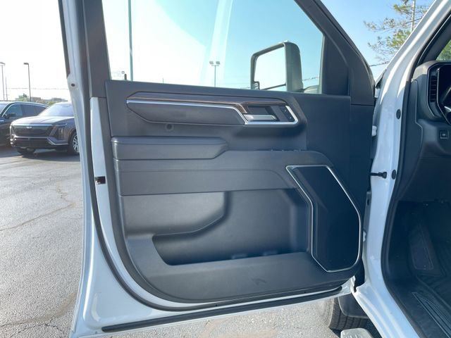 Used 2025 Chevrolet Silverado 2500 LT w/ Convenience Package AWD/4WD image 10