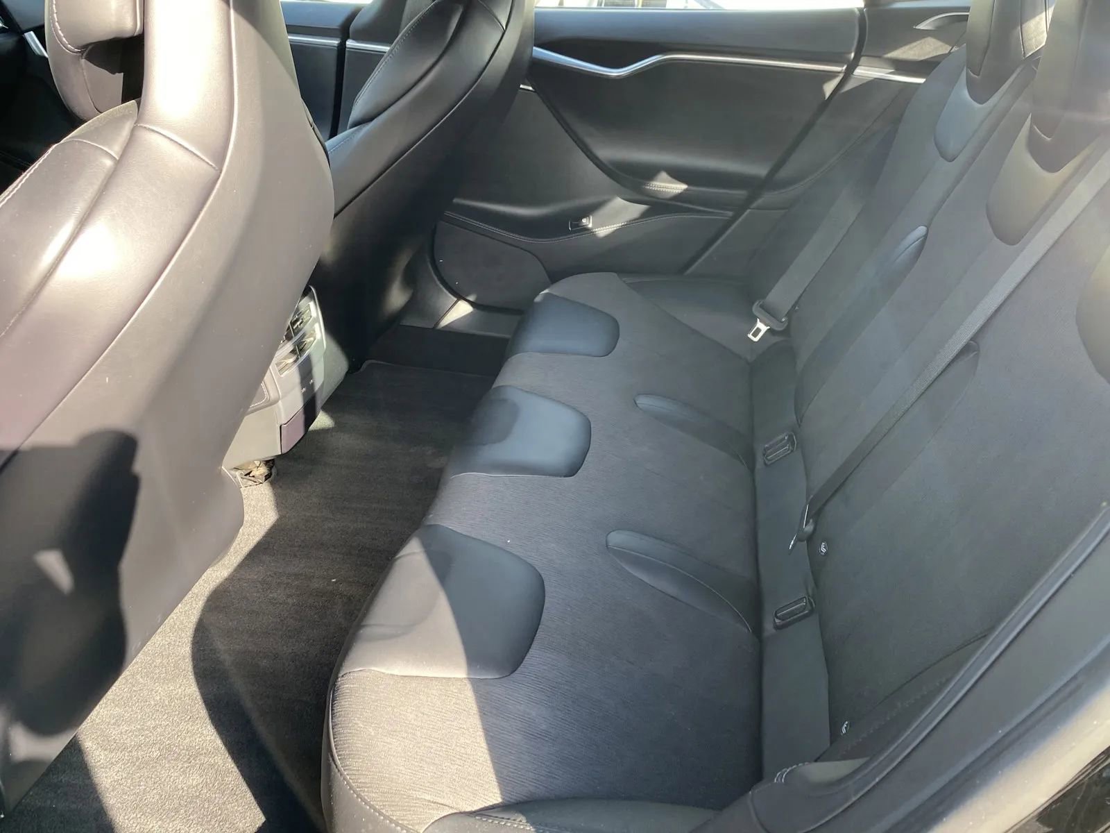 Used 2017 Tesla Model S 75 RWD image 9