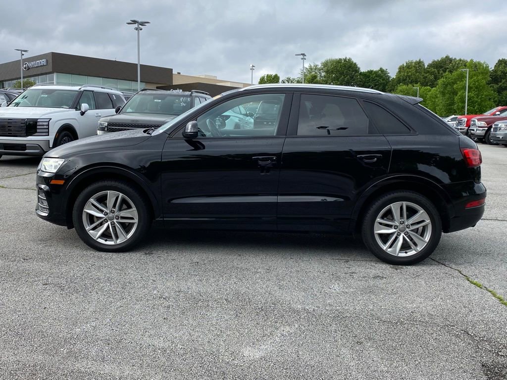 Used 2017 Audi Q3 2.0T Premium w/ Convenience Package AWD/4WD image 4