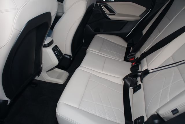 Used 2025 BMW X1 xDrive28i w/ Technology Package image 23