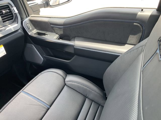 New 2025 Ford F350 Platinum w/ FX4 Off-Road Package image 17