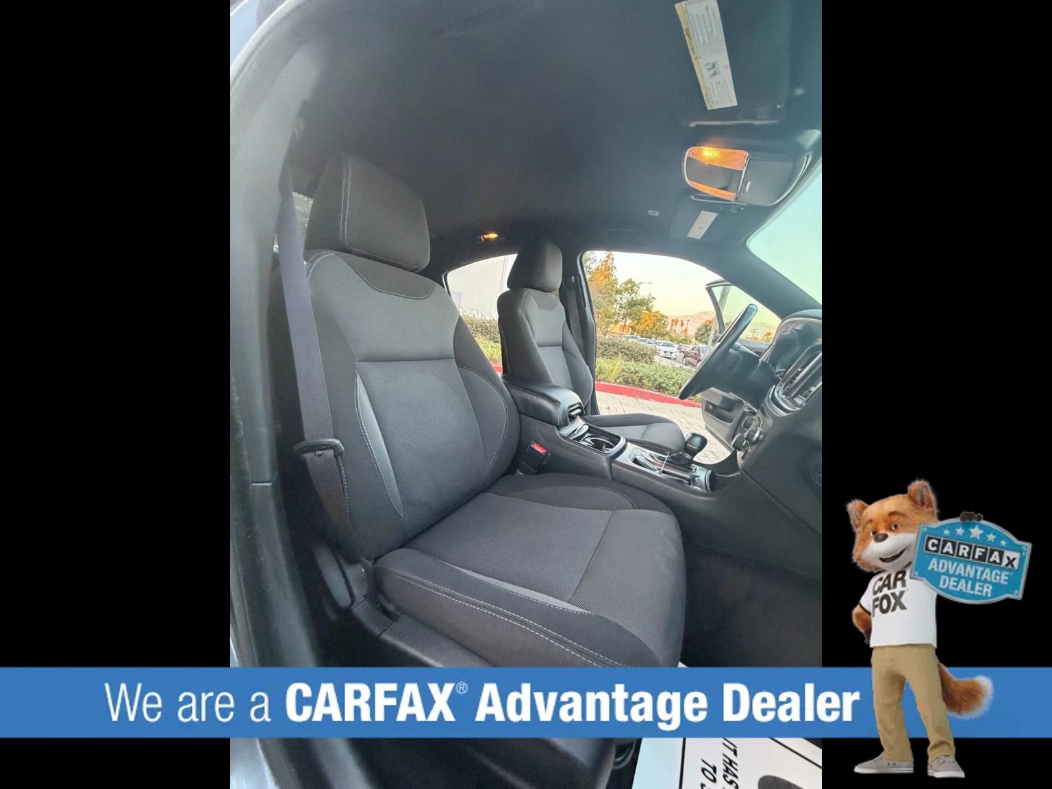 Used 2018 Dodge Charger SXT w/ Blacktop Package image 30