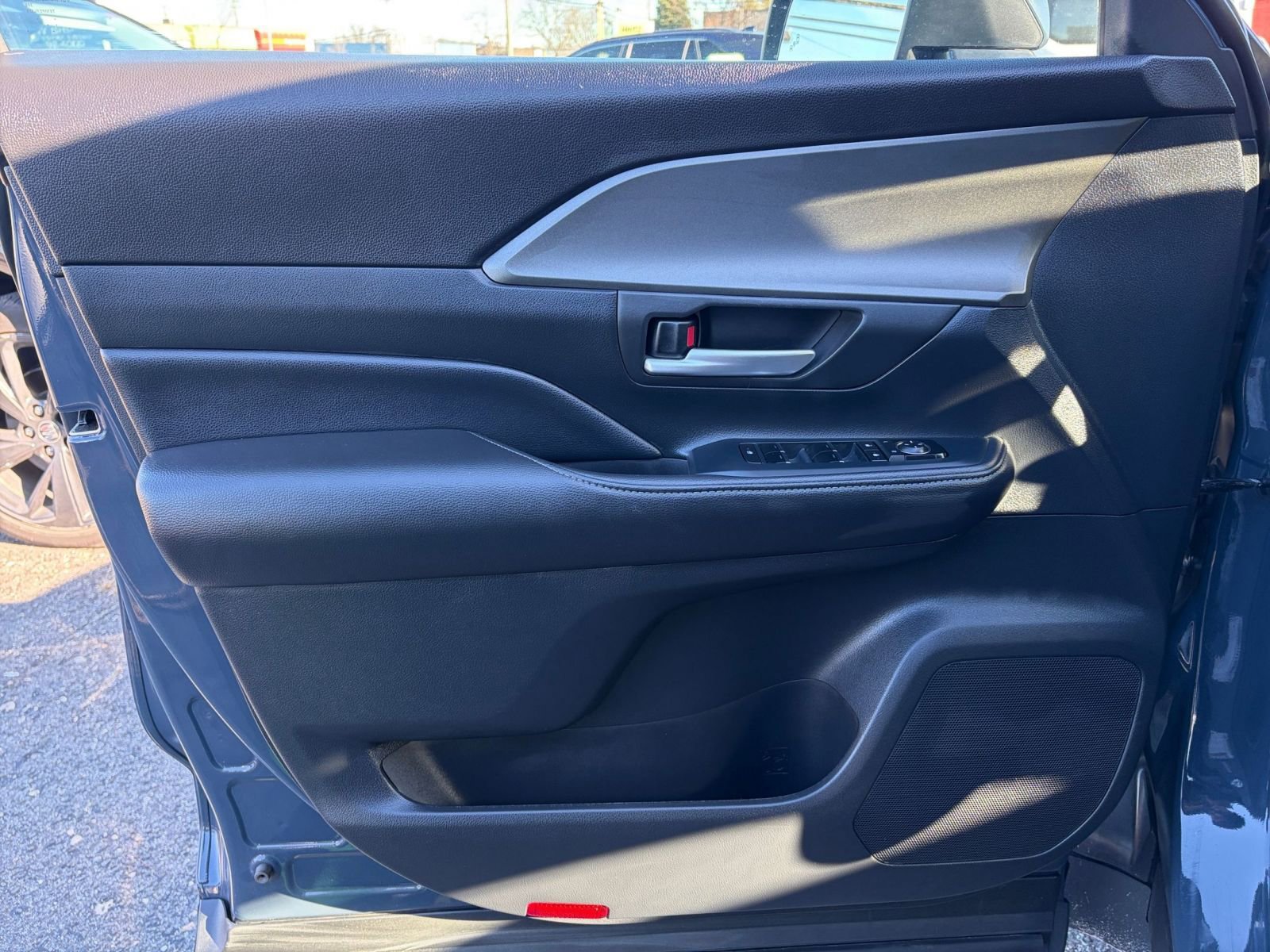 Used 2025 Toyota Grand Highlander FWD image 20