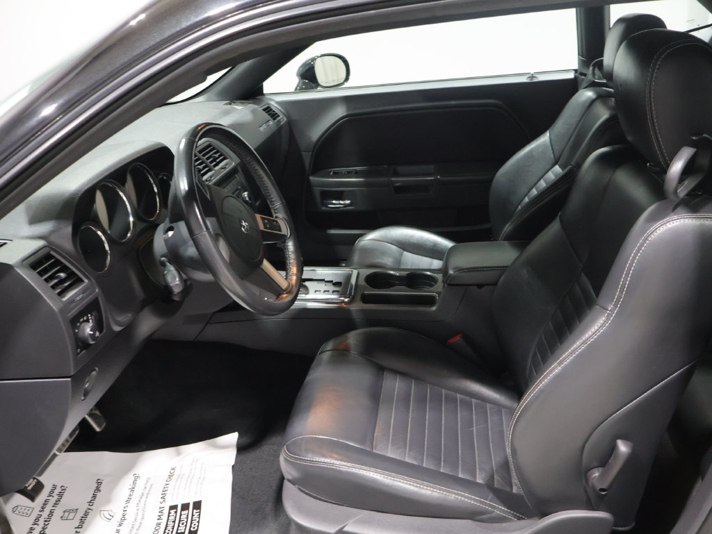 Used 2009 Dodge Challenger R/T RWD image 10