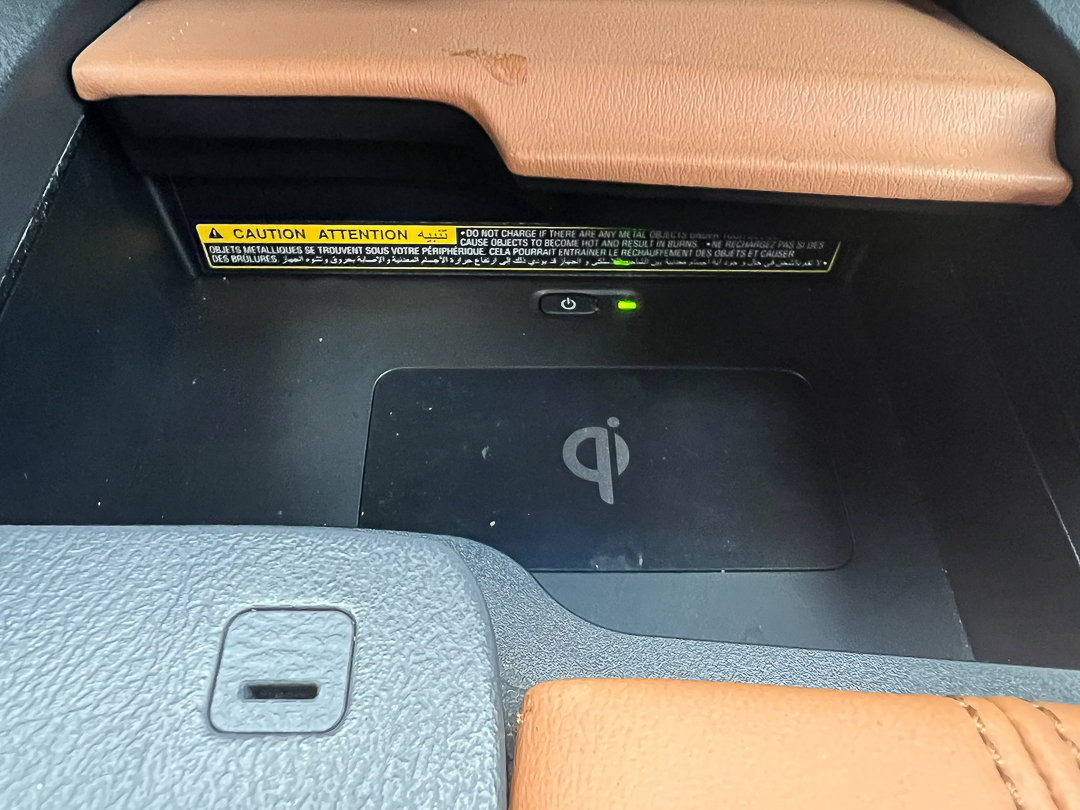 Used 2020 Toyota Avalon Limited w/ Advanced Safety Package image 23