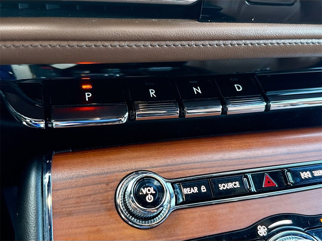 Used 2023 Lincoln Aviator Reserve image 18