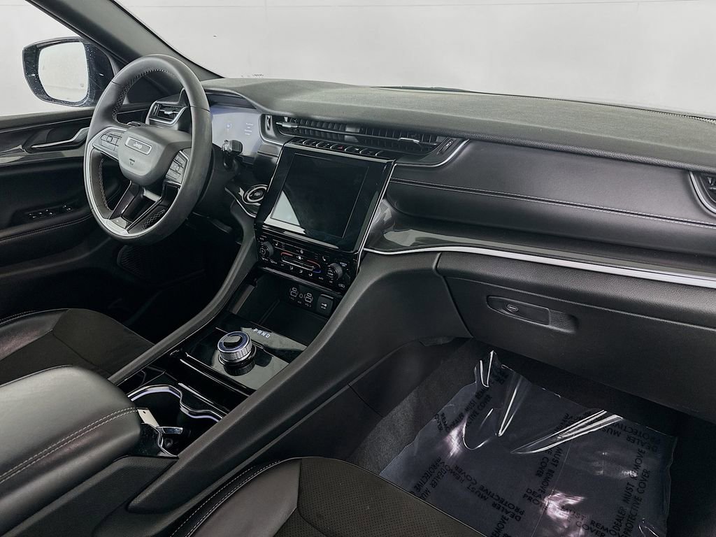 Certified 2023 Jeep Grand Cherokee L Laredo image 42