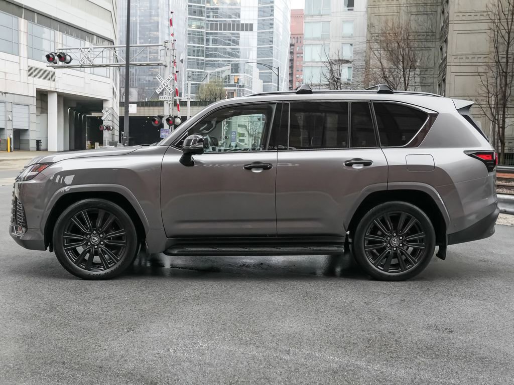 Used 2025 Lexus LX 700h Luxury w/ Appearance Package AWD/4WD image 2