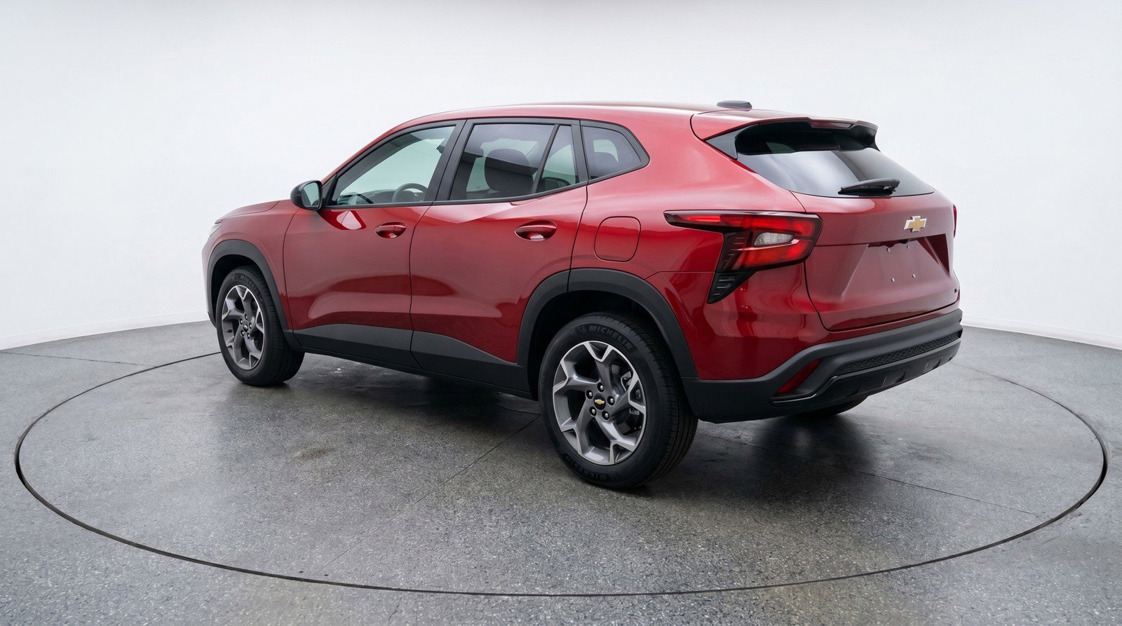 Used 2025 Chevrolet Trax LT FWD image 6