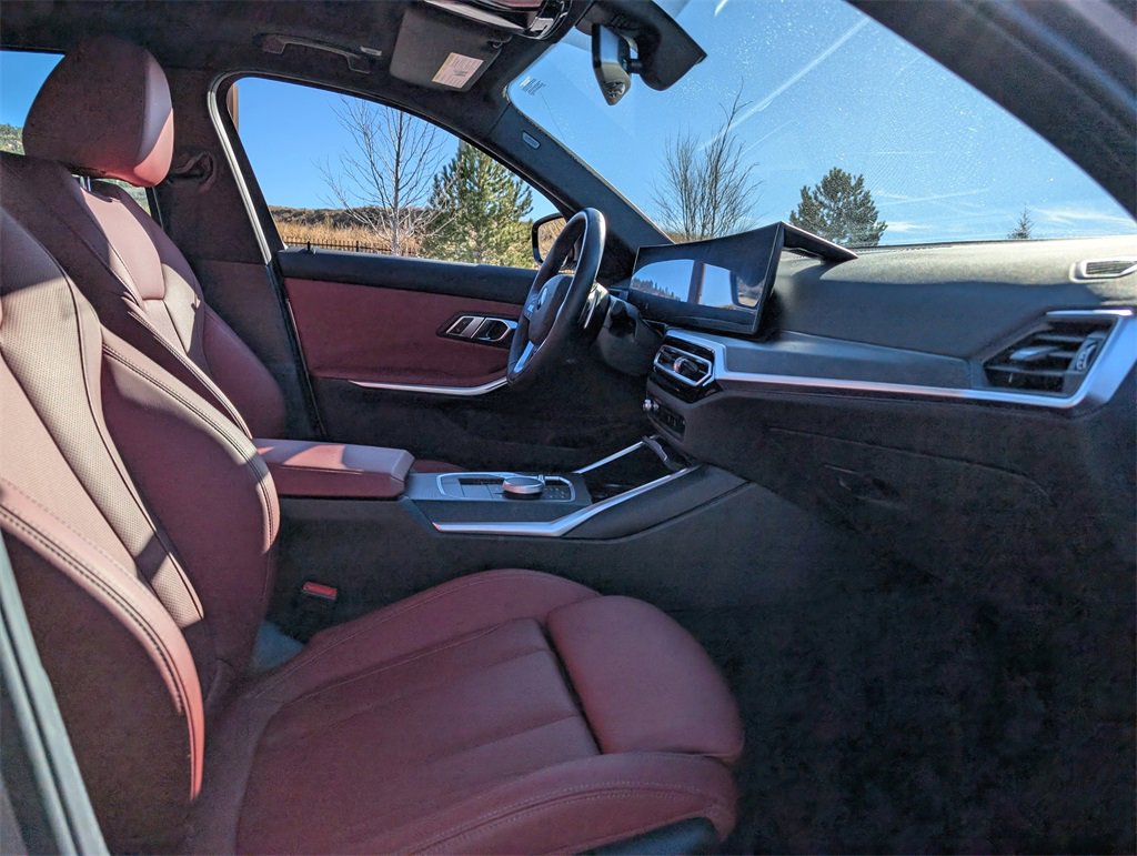 Used 2023 BMW 330i xDrive Sedan w/ Premium Package image 21