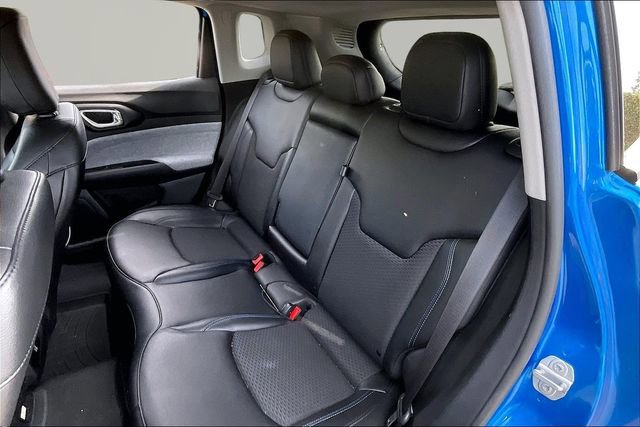Used 2022 Jeep Compass Latitude w/ Sun and Sound Group image 16