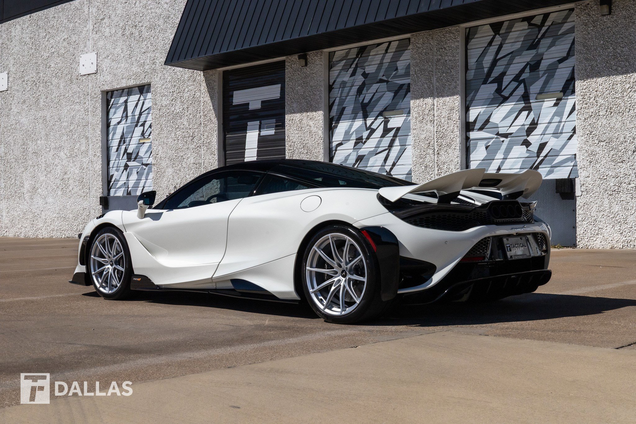 Used 2021 McLaren 765LT image 11