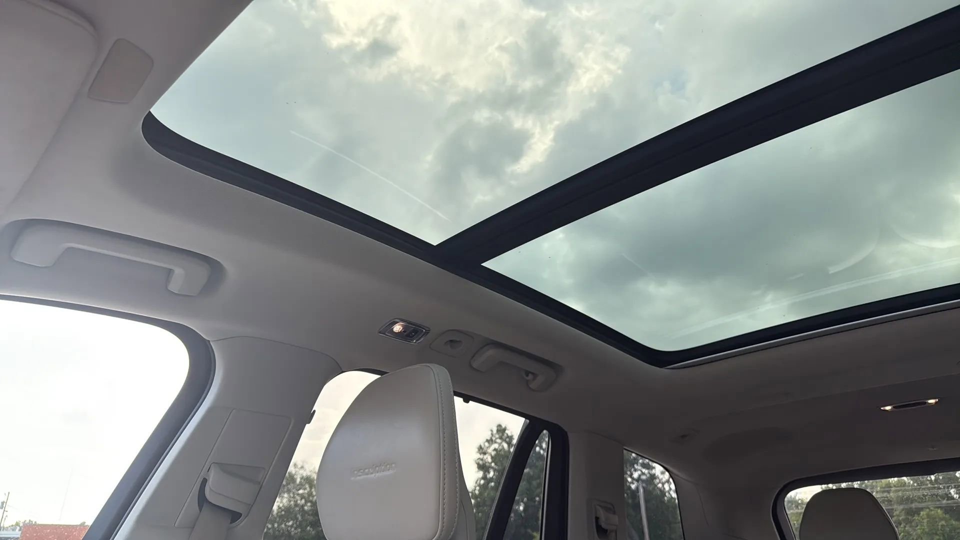 Used 2020 Volvo XC90 T6 Inscription w/ Protection Package image 26