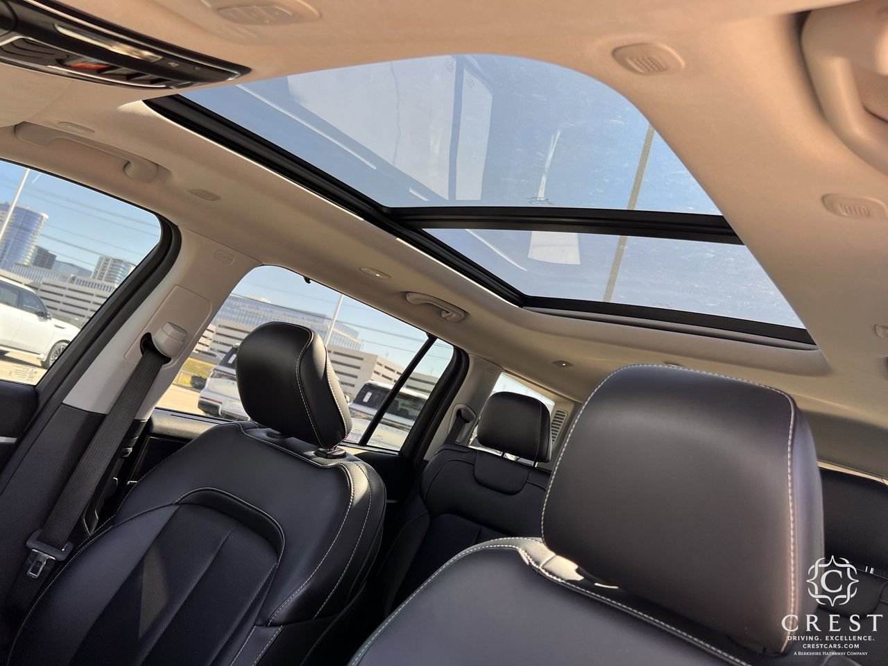 Used 2023 Jeep Grand Cherokee L Limited w/ Luxury Tech Group II image 23