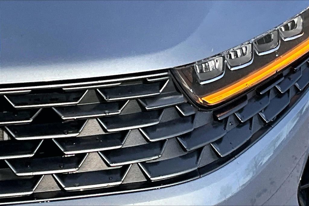 Used 2021 Kia K5 LXS image 11