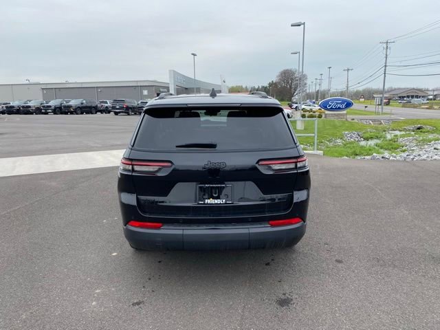 Used 2025 Jeep Grand Cherokee L Altitude AWD/4WD image 6