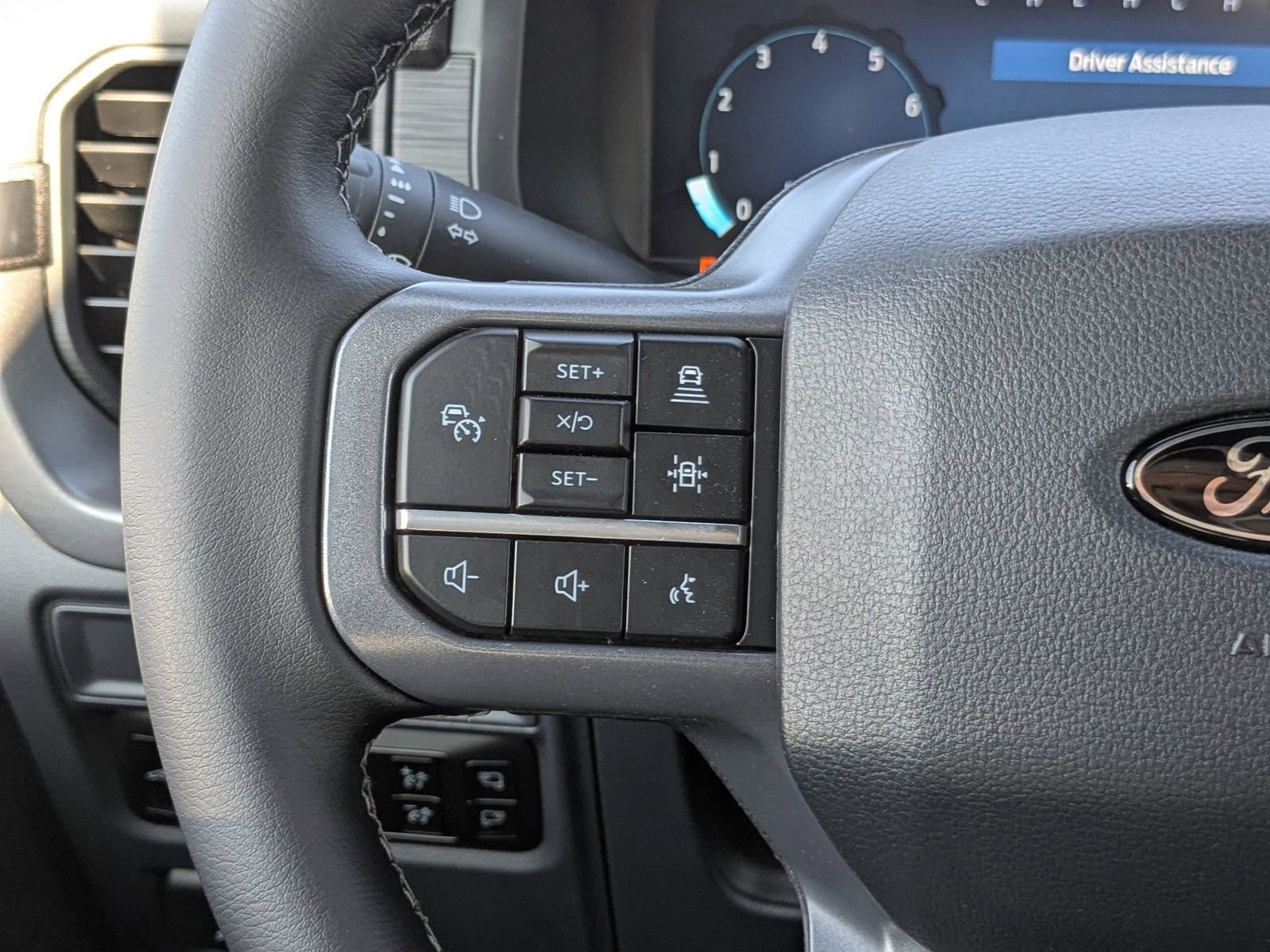 New 2025 Ford F150 XLT w/ Equipment Group 302A MID AWD/4WD image 28