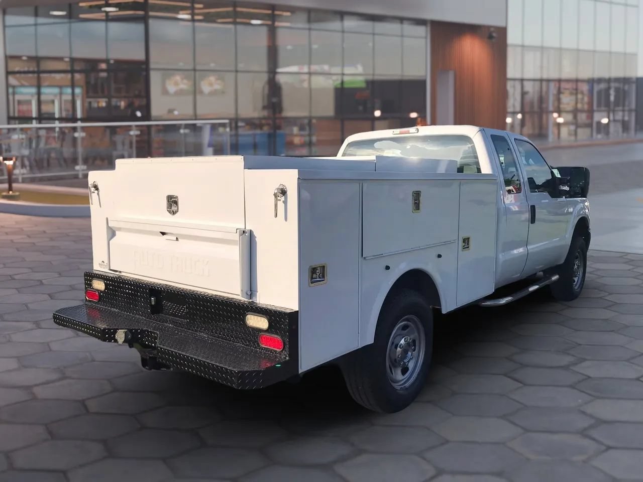 Used 2016 Ford F350 XL AWD/4WD image 7