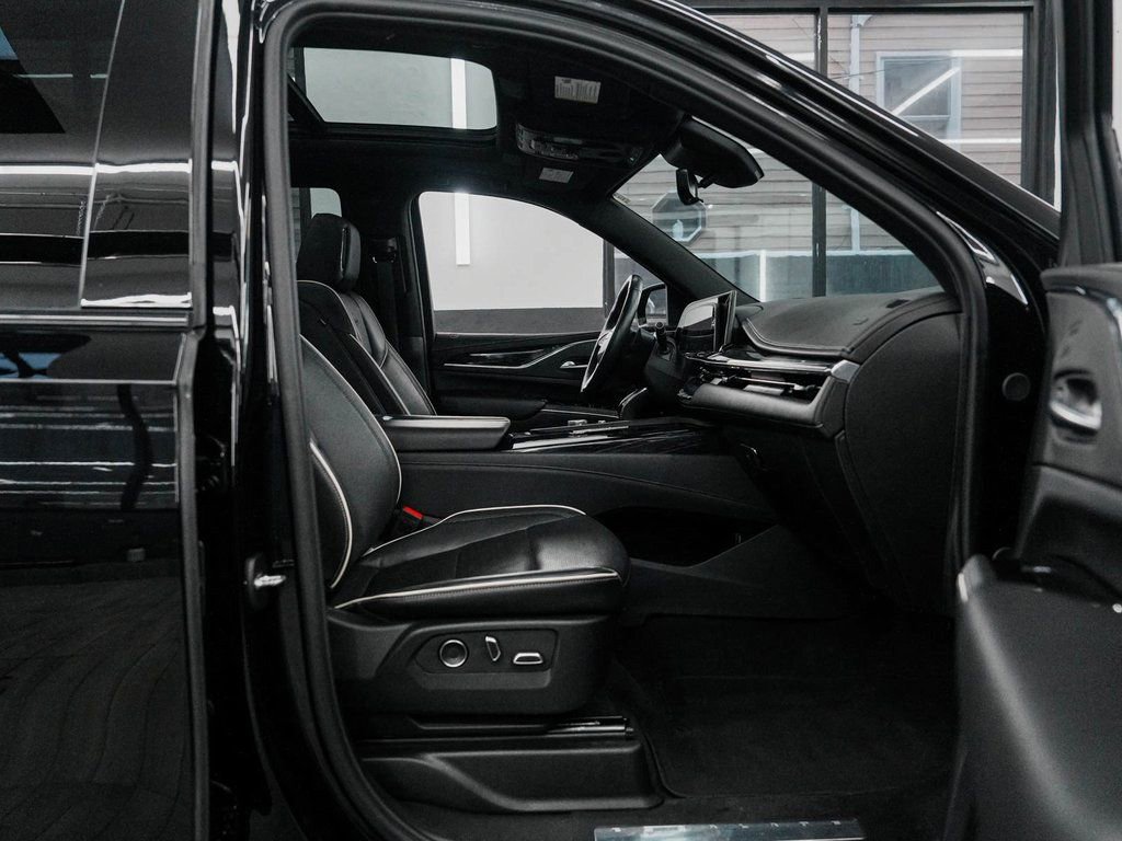 Used 2024 Cadillac Escalade Sport image 38