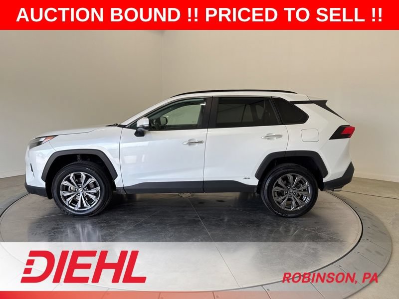 Used 2025 Toyota RAV4 Limited AWD/4WD image 4