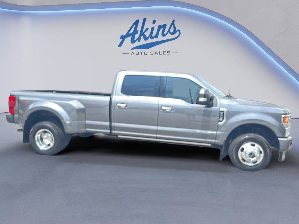 Used 2022 Ford F350 Limited AWD/4WD image 4