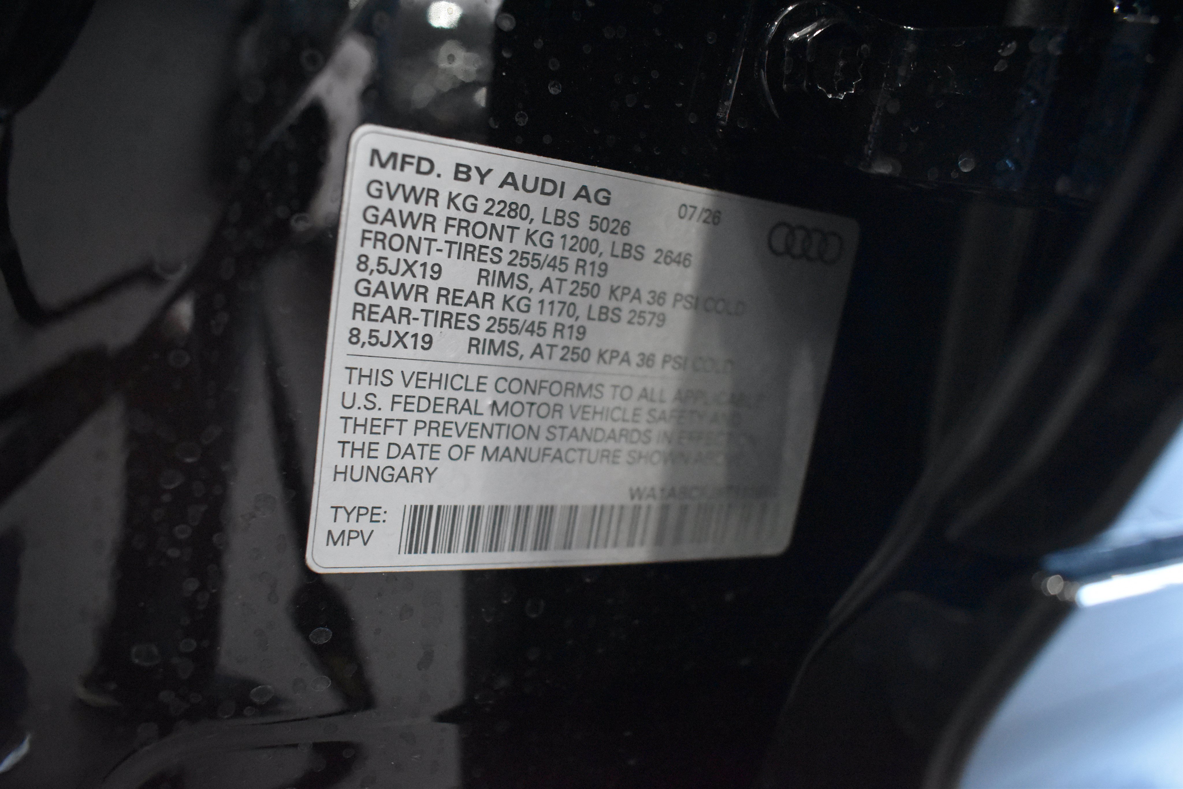 New 2026 Audi Q3 quattro 2.0T AWD/4WD image 31