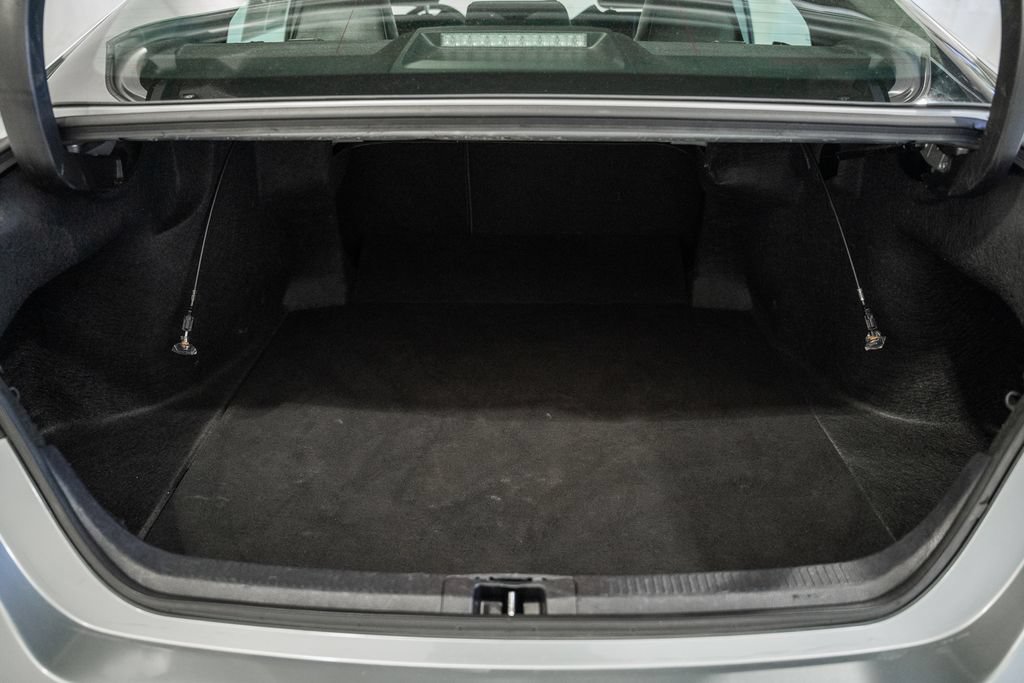 Used 2024 Toyota Camry SE FWD image 9
