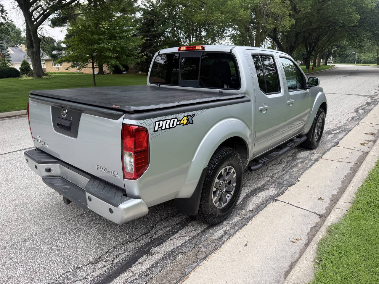 Used 2016 Nissan Frontier PRO-4X AWD/4WD image 5