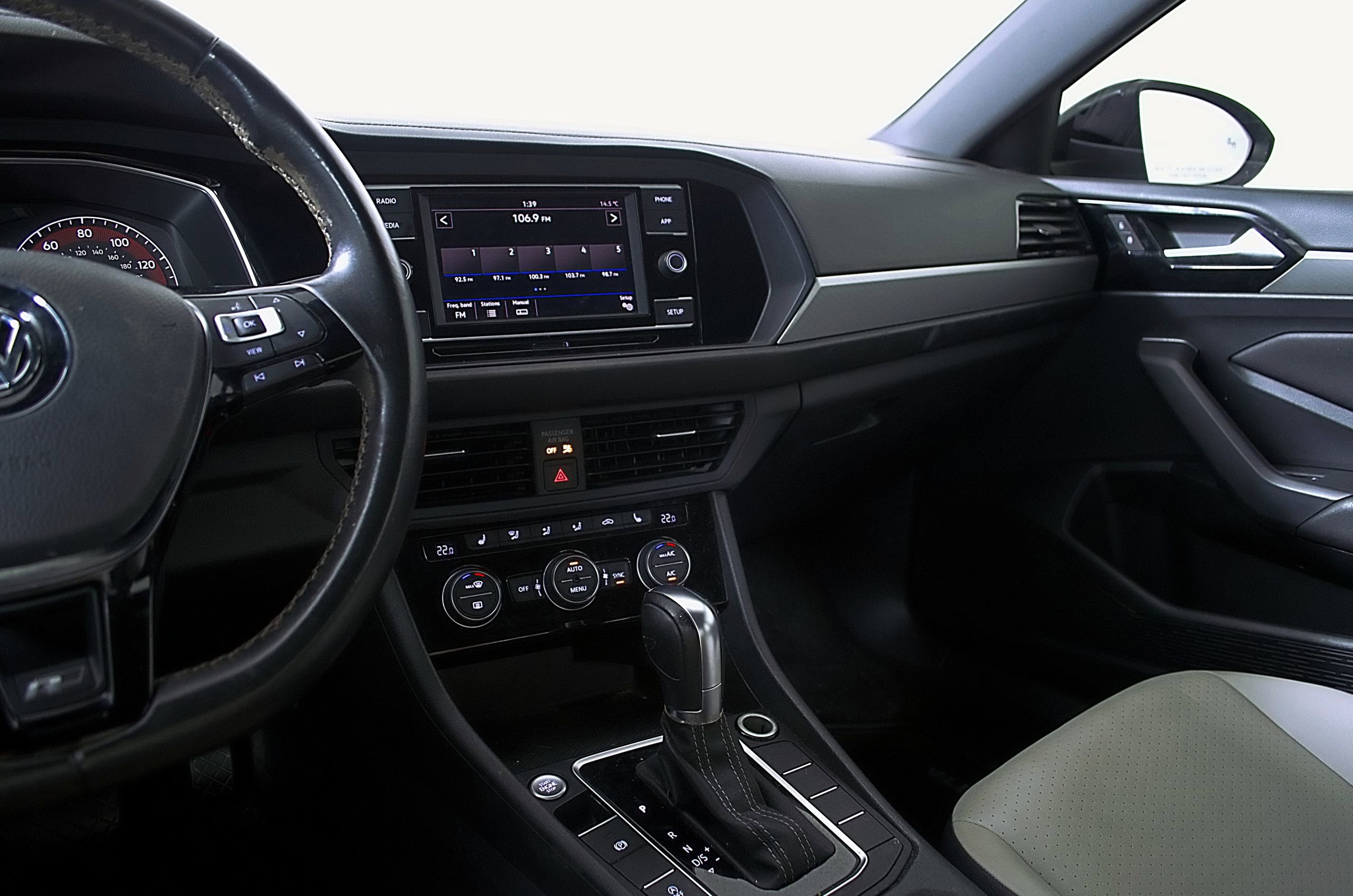 Used 2019 Volkswagen Jetta R-Line image 26