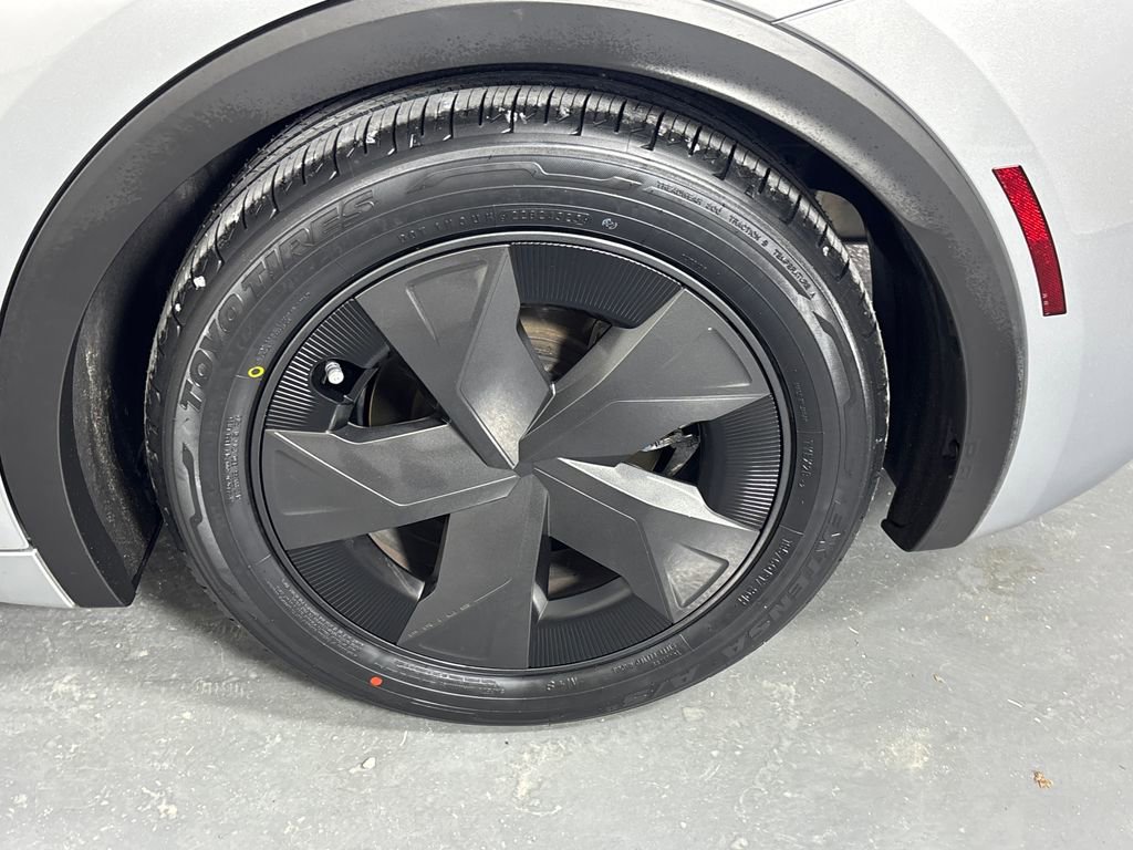 Used 2024 Toyota Prius LE image 35