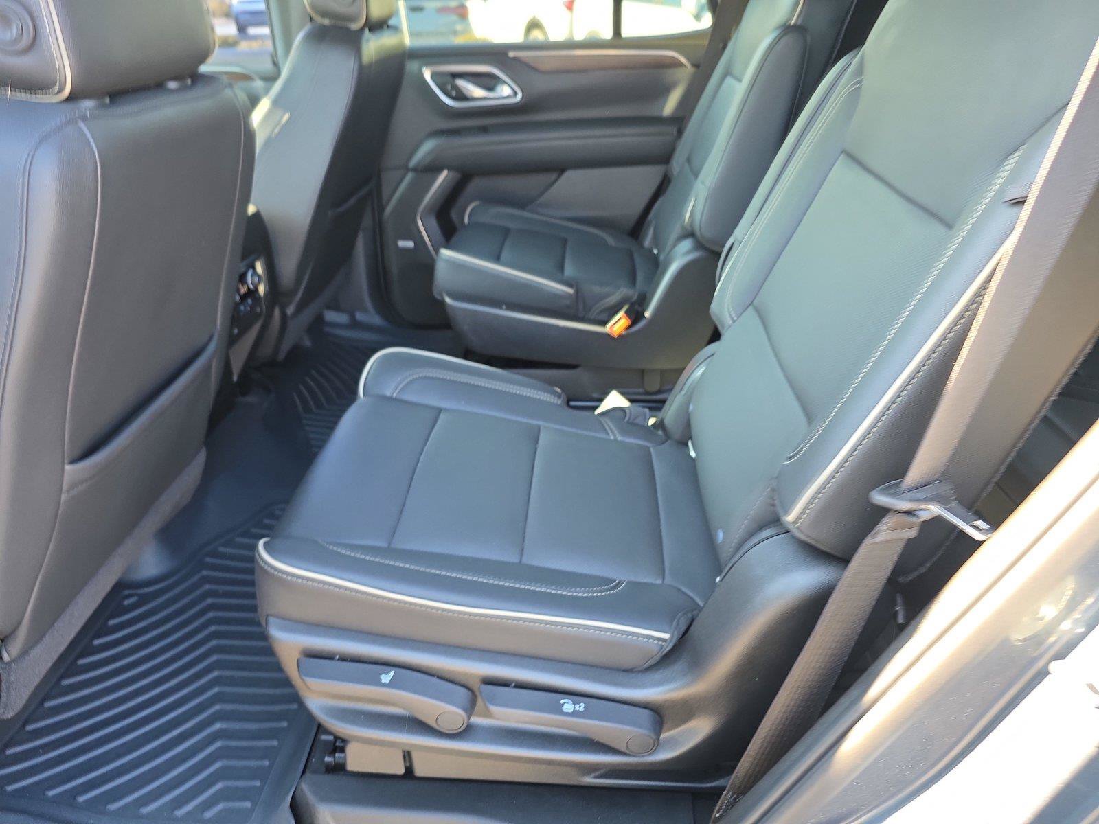 Used 2021 Chevrolet Tahoe Premier AWD/4WD image 17