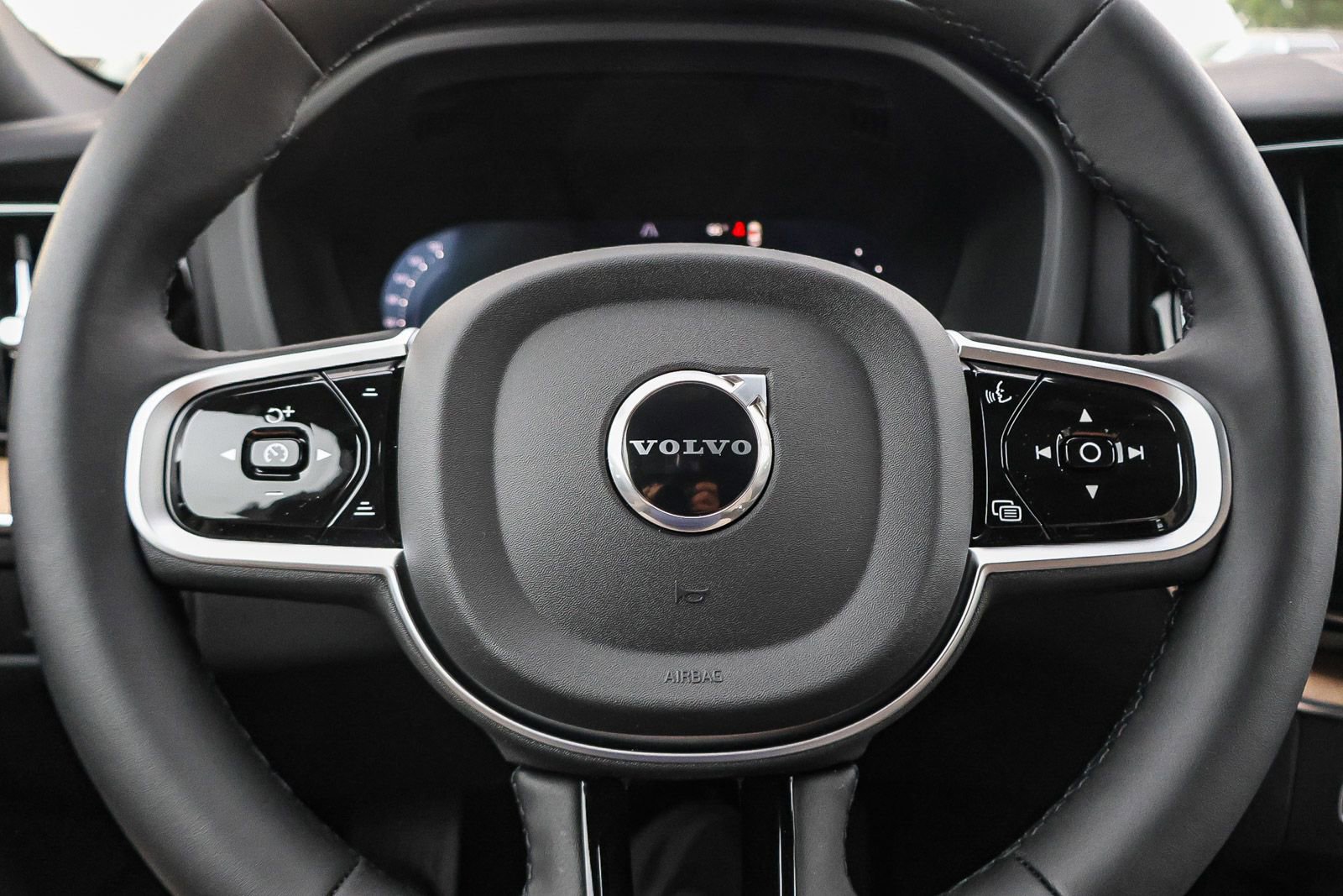 New 2026 Volvo XC60 T8 Plus w/ Climate Package image 33