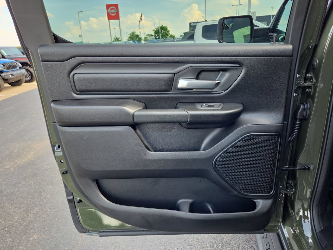 New 2026 RAM 1500 Express AWD/4WD image 14