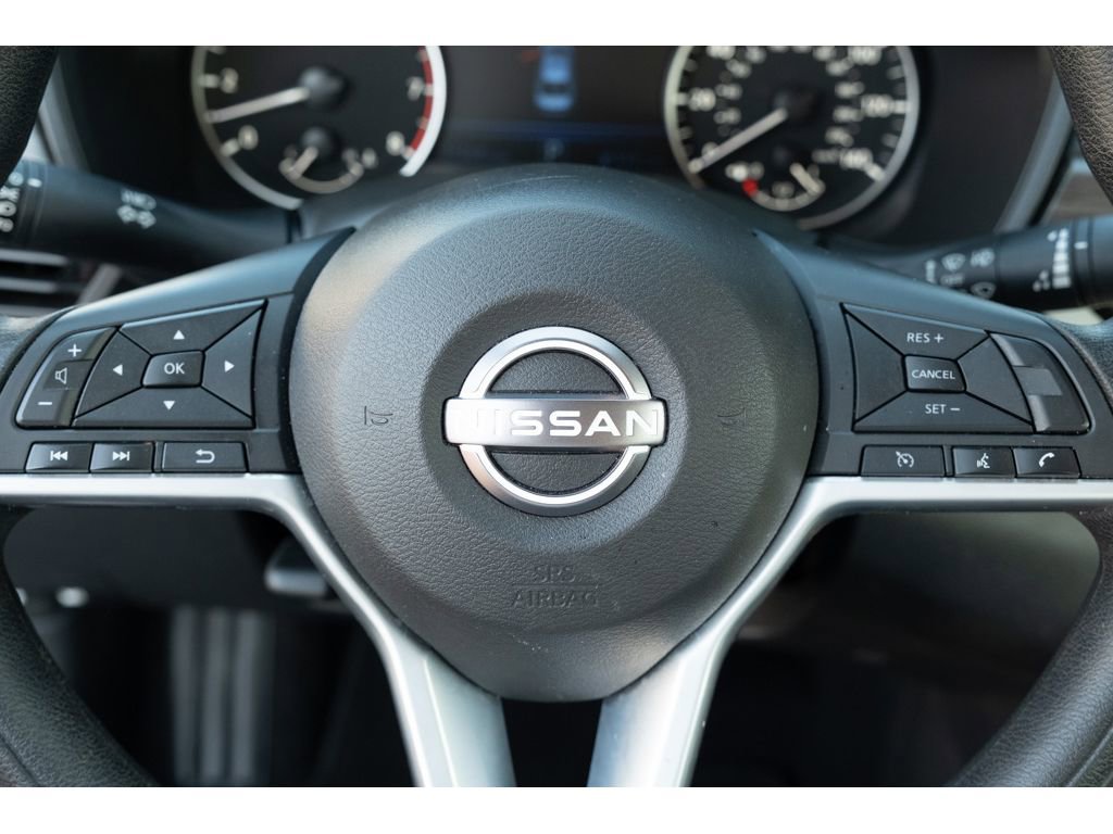 Used 2025 Nissan Altima 2.5 SV image 17