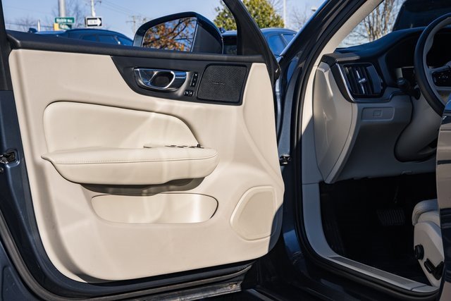 Certified 2023 Volvo S60 B5 Ultimate w/ Climate Package image 34