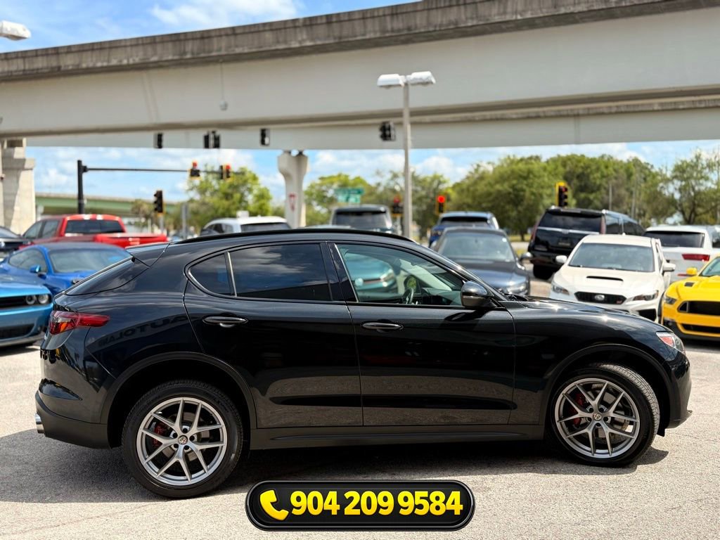 Used 2018 Alfa Romeo Stelvio Sport w/ Quick Order Package 22J Sport image 7