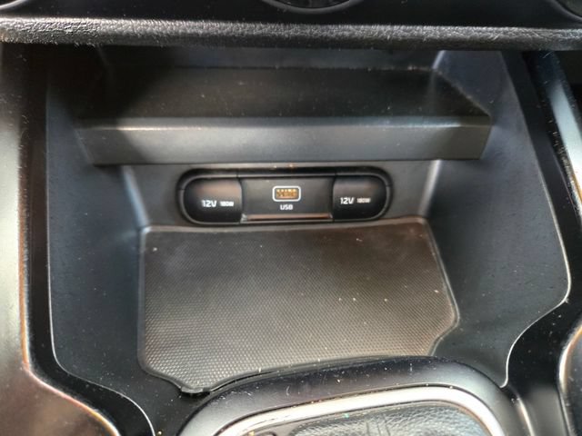 Used 2024 Kia Soul LX FWD image 14
