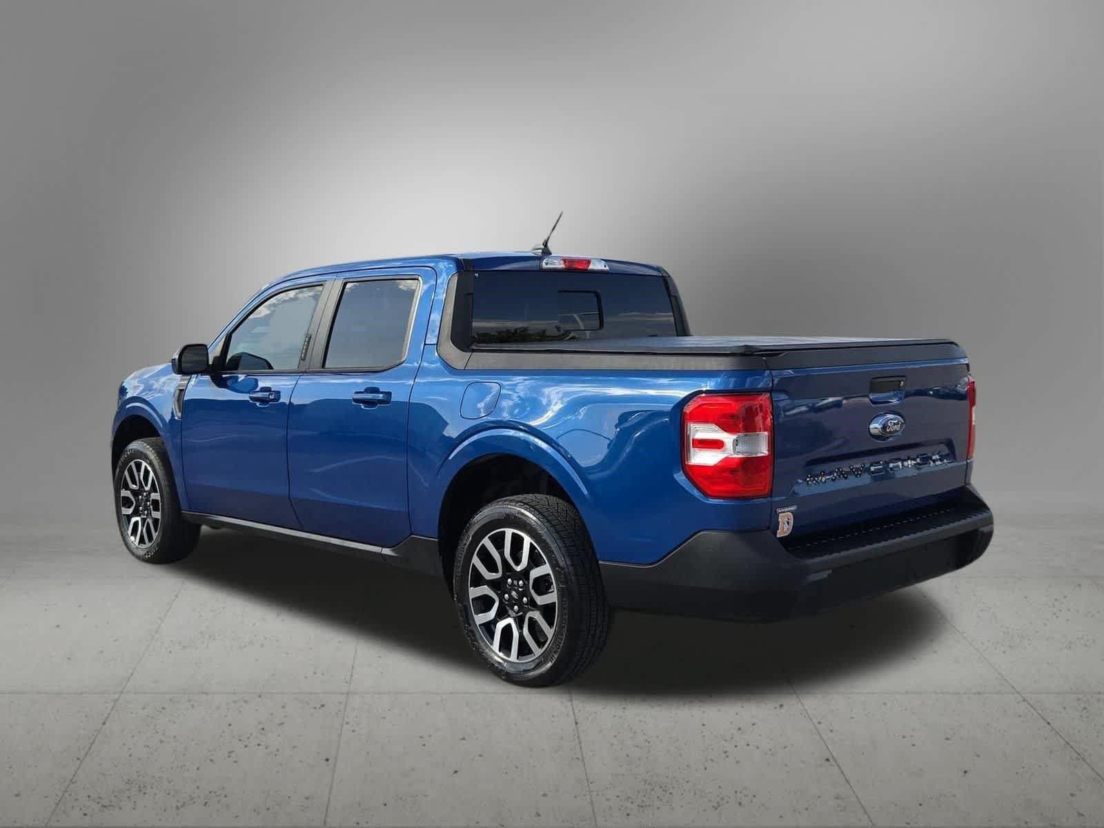 Used 2023 Ford Maverick Lariat FWD image 4