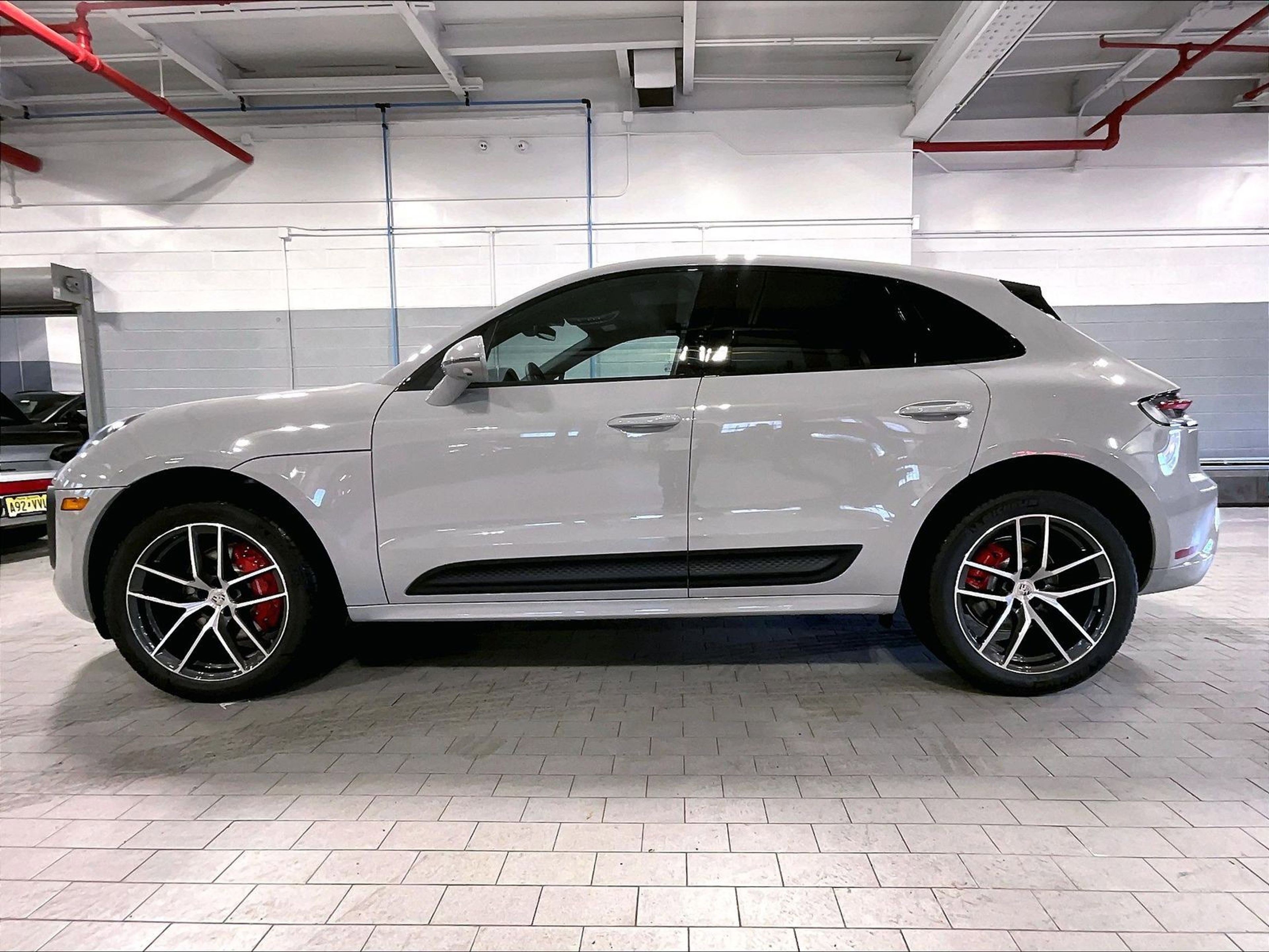 New 2026 Porsche Macan S image 2