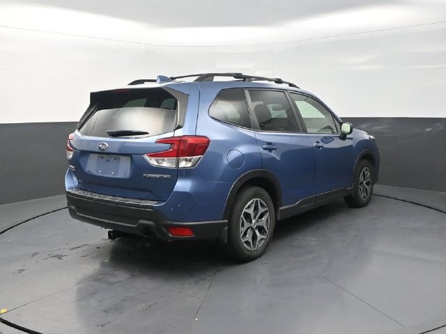Used 2021 Subaru Forester Premium w/ Popular Package #1 AWD/4WD image 8